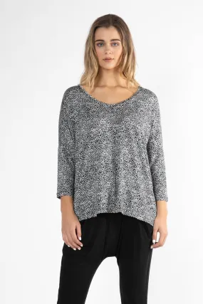 Betty Basics Bilbao Top in Black / White Terrain Print