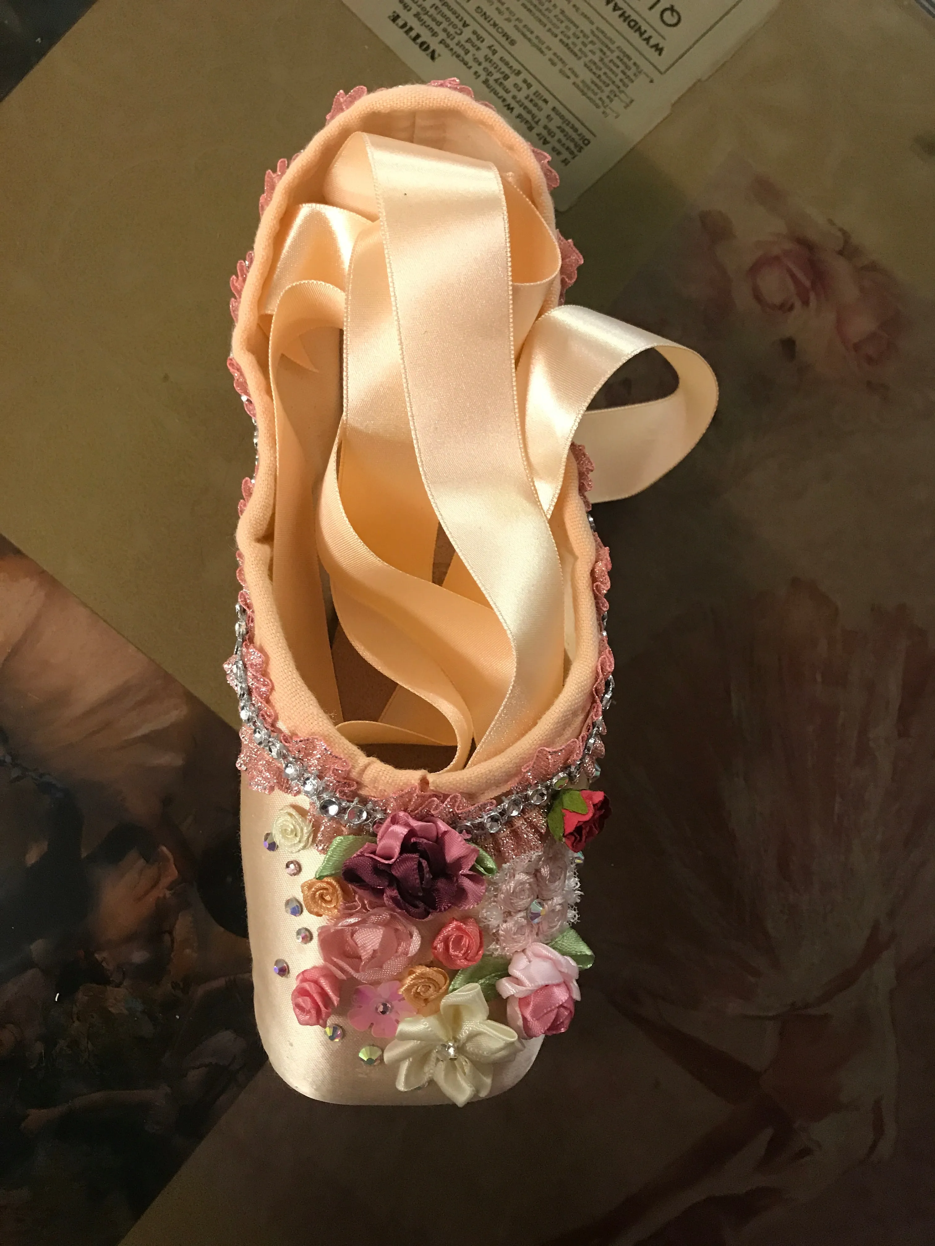 Decorated pointe shoes - Flowers