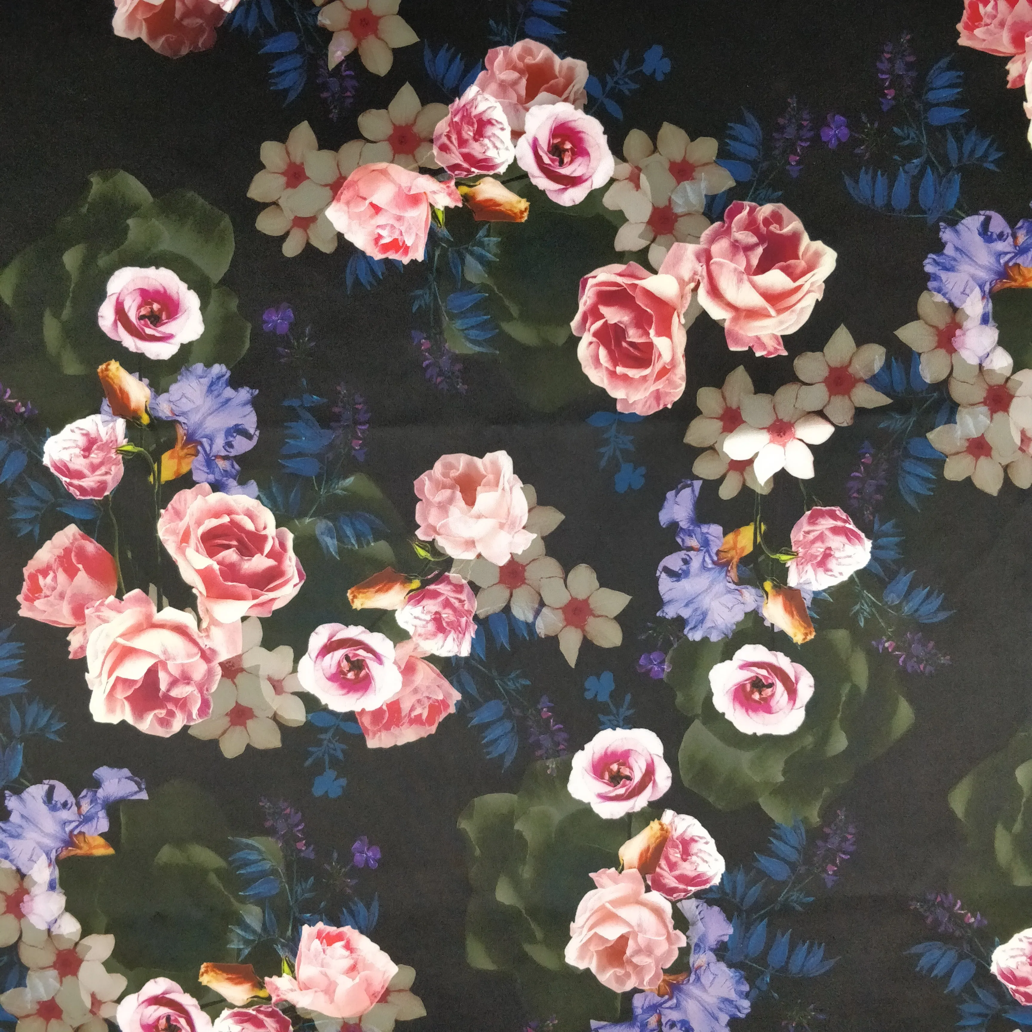 FS193 Vintage Rose Floral