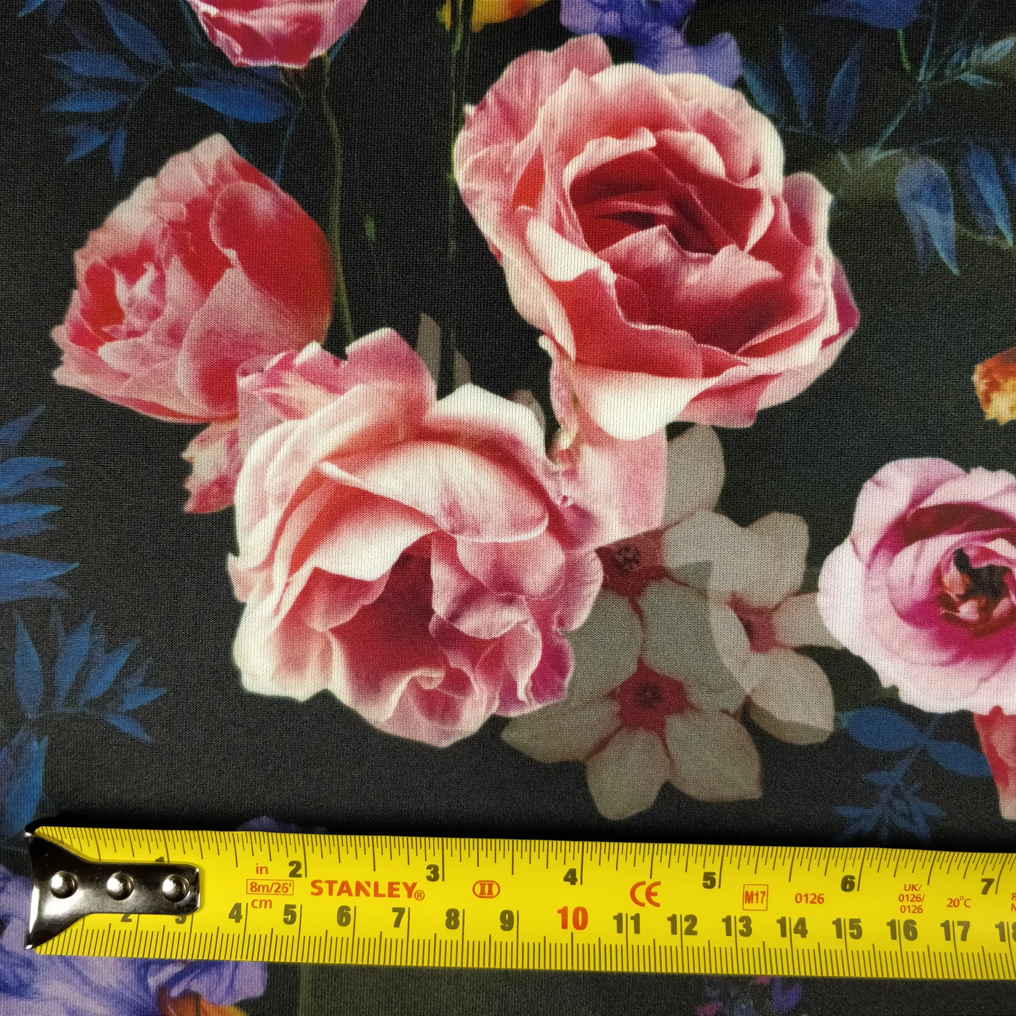 FS193 Vintage Rose Floral