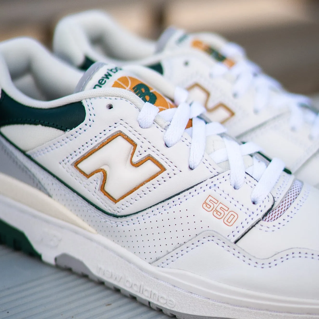 Mens New Balance 550 (White/Packer) - BB550PWC