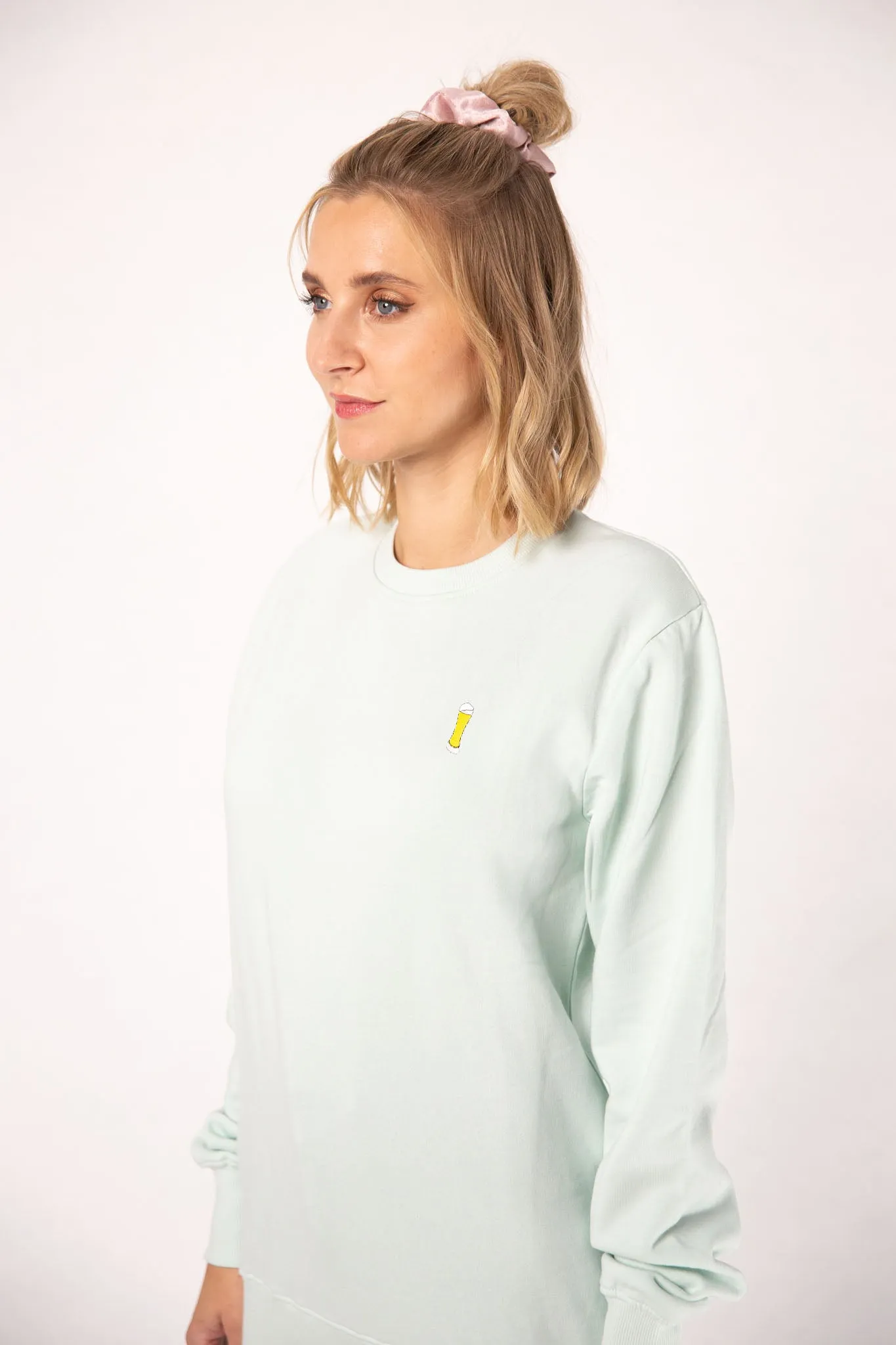 Weißbier | Bestickter Bio-Baumwoll Frauen Pullover