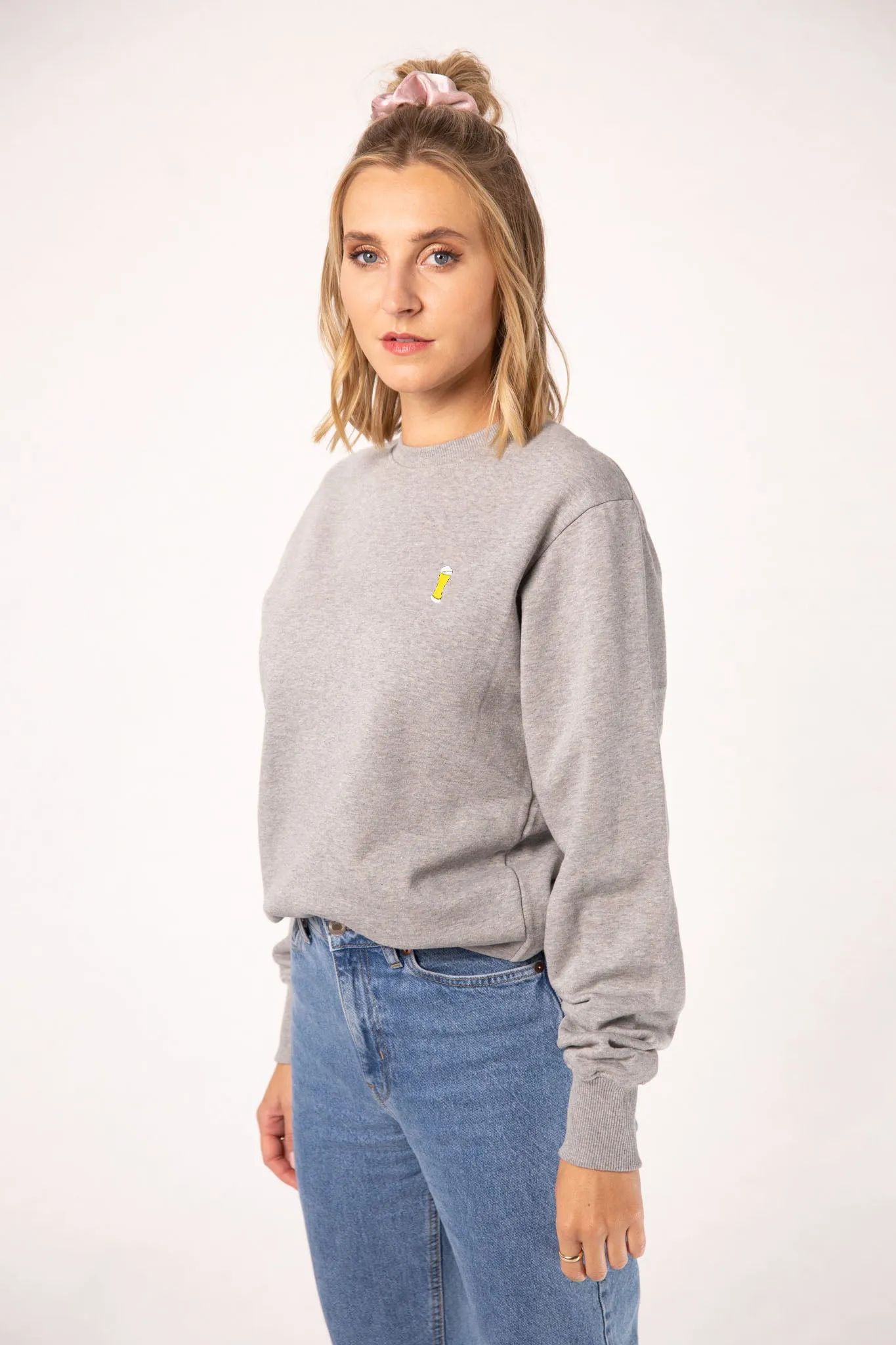 Weißbier | Bestickter Bio-Baumwoll Frauen Pullover